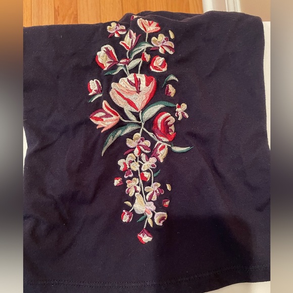 Japanese embroidered dark blue flowy top, Lowrys Farm, size M (fits like S) - Picture 3 of 5